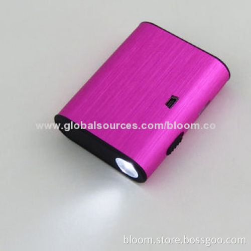 5,200mAh Portable USB Mobile Phone Charger for iPhone 6/5/5S, Sized 76.6*57.9*21.3mmNew
